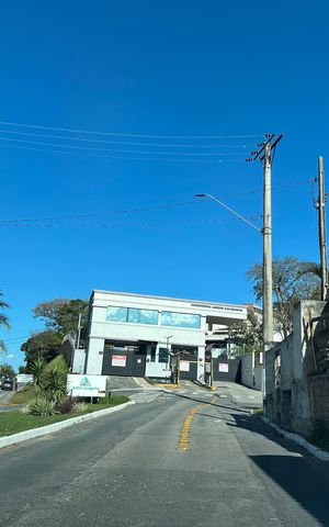 Casa de condomínio para alugar com 500m², 1 quarto e 6 vagas Casa de condomínio para alugar com 500m², 1 quarto e 6 vagasFachado do condomínio