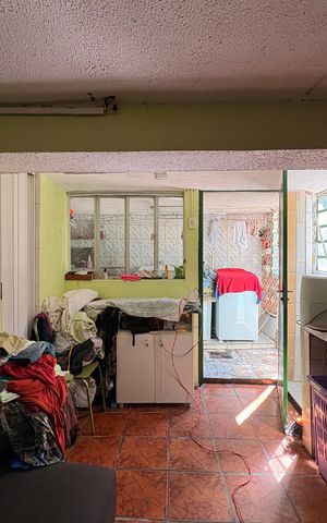 Casa para alugar com 258m², 6 quartos e 8 vagas Casa para alugar com 258m², 6 quartos e 8 vagasQuarto de Serviço