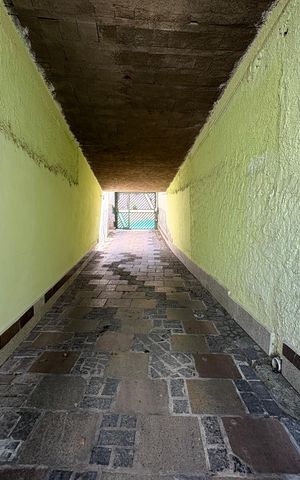 Casa para alugar com 258m², 6 quartos e 8 vagas Casa para alugar com 258m², 6 quartos e 8 vagasGaragem