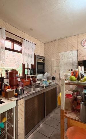 Casa para alugar com 258m², 6 quartos e 8 vagas Casa para alugar com 258m², 6 quartos e 8 vagasCozinha