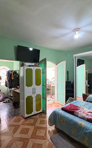 Casa para alugar com 258m², 6 quartos e 8 vagas Casa para alugar com 258m², 6 quartos e 8 vagasSuite