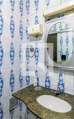 Casa para alugar com 525m², 4 quartos e 2 vagas Casa para alugar com 525m², 4 quartos e 2 vagasBanheiro