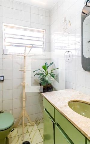Casa para alugar com 525m², 4 quartos e 2 vagas Casa para alugar com 525m², 4 quartos e 2 vagasBanheiro