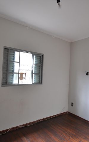 Casa para alugar com 250m², 4 quartos e 2 vagasQuarto 4
