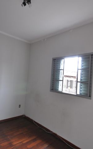 Casa para alugar com 250m², 4 quartos e 2 vagasQuarto 4