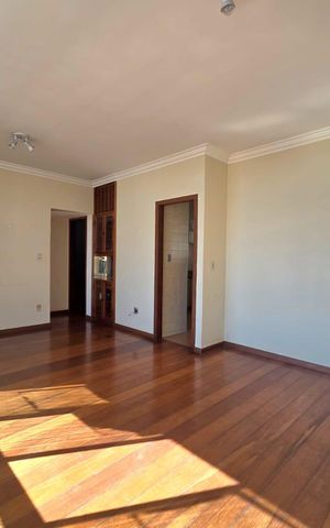 Apartamento à venda com 130m², 2 quartos e 2 vagas Apartamento à venda com 130m², 2 quartos e 2 vagasSala