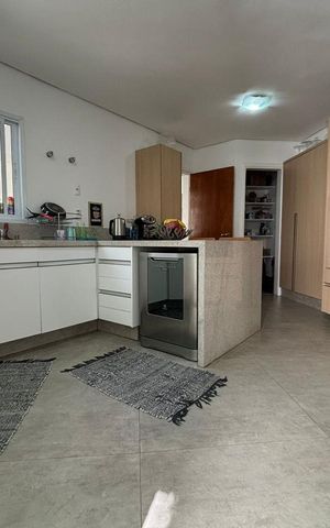 Casa de condomínio à venda com 172m², 3 quartos e 2 vagas Casa de condomínio à venda com 172m², 3 quartos e 2 vagasCozinha
