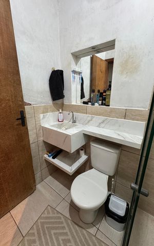 Casa à venda com 105m², 3 quartos e sem vaga