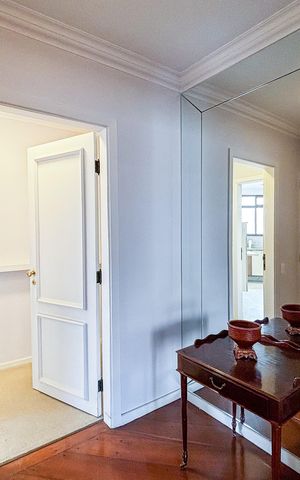 Apartamento para alugar com 224m², 2 quartos e 3 vagas