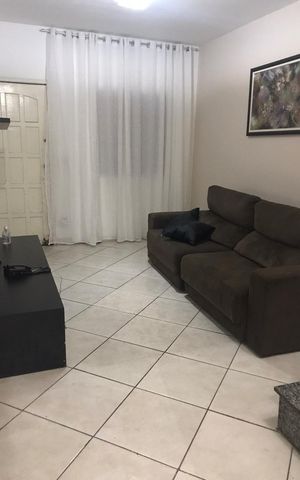 Casa para alugar com 125m², 3 quartos e 2 vagas Casa para alugar com 125m², 3 quartos e 2 vagasSala