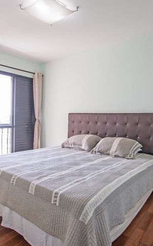 Apartamento à venda com 184m², 4 quartos e 4 vagas Apartamento à venda com 184m², 4 quartos e 4 vagasQuarto