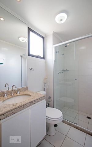 Apartamento à venda com 184m², 4 quartos e 4 vagas Apartamento à venda com 184m², 4 quartos e 4 vagasBanheiro