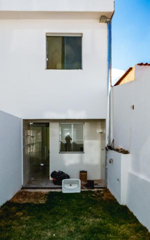 Casa à venda com 87m², 2 quartos e 2 vagasQuintal