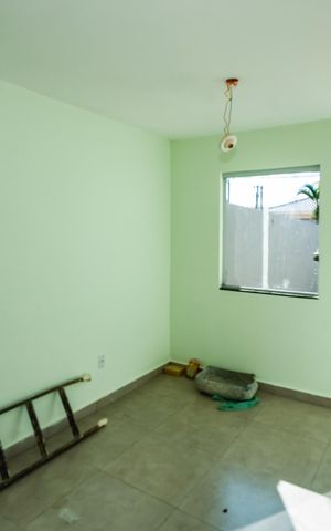 Casa à venda com 87m², 2 quartos e 2 vagasSala