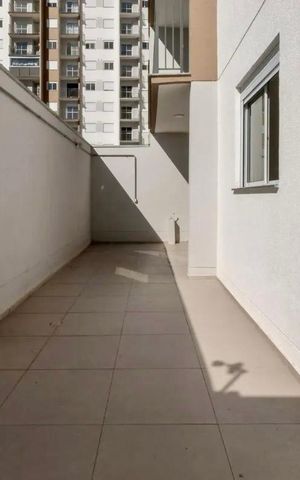 Apartamento à venda com 77m², 2 quartos e 1 vaga Apartamento à venda com 77m², 2 quartos e 1 vagaVaranda