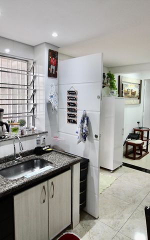 Casa à venda com 146m², 2 quartos e 6 vagas Casa à venda com 146m², 2 quartos e 6 vagasCozinha
