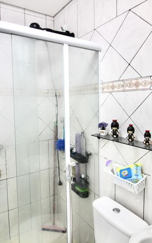Casa à venda com 146m², 2 quartos e 6 vagas Casa à venda com 146m², 2 quartos e 6 vagasBanheiro