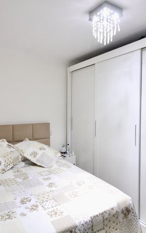 Casa à venda com 146m², 2 quartos e 6 vagas Casa à venda com 146m², 2 quartos e 6 vagasQuarto