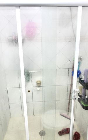Casa à venda com 146m², 2 quartos e 6 vagas Casa à venda com 146m², 2 quartos e 6 vagasBanheiro