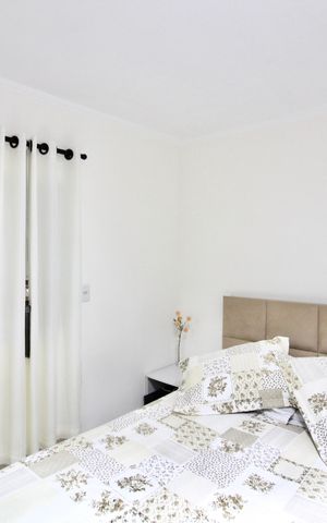 Casa à venda com 146m², 2 quartos e 6 vagas Casa à venda com 146m², 2 quartos e 6 vagasQuarto