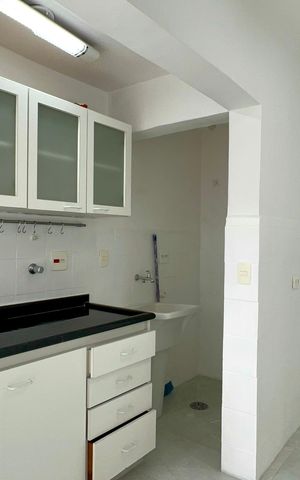 Apartamento à venda com 61m², 2 quartos e sem vaga Apartamento à venda com 61m², 2 quartos e sem vagaCozinha