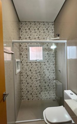 Casa para alugar com 65m², 2 quartos e 1 vaga Casa para alugar com 65m², 2 quartos e 1 vagaBanheiro