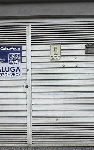 Casa para alugar com 65m², 2 quartos e 1 vaga Casa para alugar com 65m², 2 quartos e 1 vagaFachada
