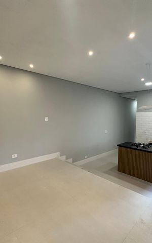 Casa para alugar com 65m², 2 quartos e 1 vaga Casa para alugar com 65m², 2 quartos e 1 vagaSala