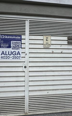 Casa para alugar com 65m², 2 quartos e 1 vaga Casa para alugar com 65m², 2 quartos e 1 vagaFachada