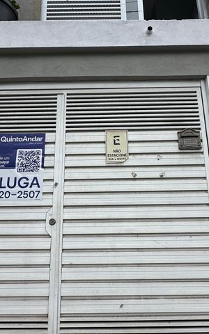 Casa para alugar com 65m², 2 quartos e 1 vaga Casa para alugar com 65m², 2 quartos e 1 vagaFachada