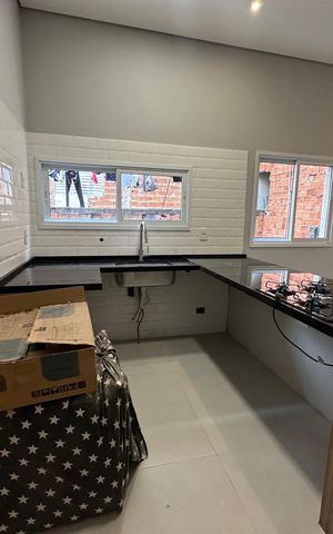Casa para alugar com 65m², 2 quartos e 1 vaga Casa para alugar com 65m², 2 quartos e 1 vagaCozinha