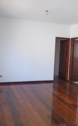 Apartamento para alugar com 120m², 3 quartos e 1 vaga Apartamento para alugar com 120m², 3 quartos e 1 vagaSala