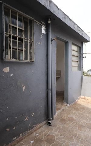 Casa para alugar com 108m², 2 quartos e 1 vagaÁrea de Serviço
