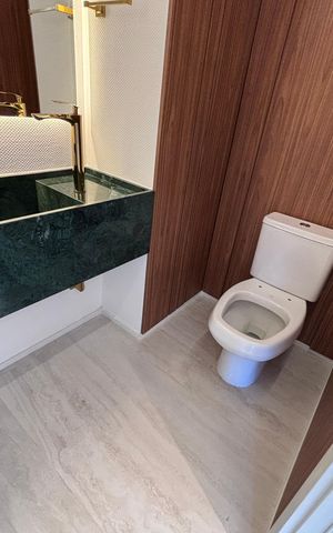 Apartamento para alugar com 194m², 4 quartos e 3 vagas Apartamento para alugar com 194m², 4 quartos e 3 vagasLavabo