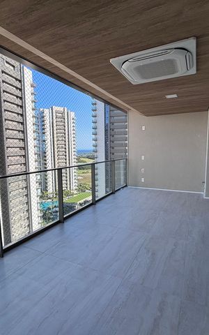 Apartamento para alugar com 194m², 4 quartos e 3 vagas Apartamento para alugar com 194m², 4 quartos e 3 vagasVaranda