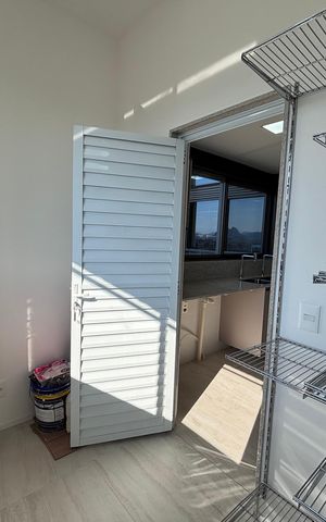Apartamento para alugar com 194m², 4 quartos e 3 vagas Apartamento para alugar com 194m², 4 quartos e 3 vagasQuarto de Serviço