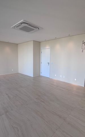 Apartamento para alugar com 194m², 4 quartos e 3 vagas Apartamento para alugar com 194m², 4 quartos e 3 vagasSala