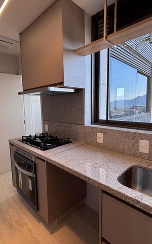 Apartamento para alugar com 194m², 4 quartos e 3 vagas Apartamento para alugar com 194m², 4 quartos e 3 vagasCozinha