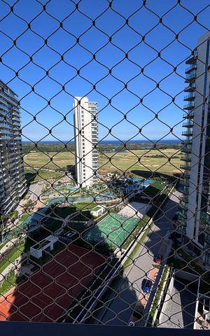 Apartamento para alugar com 194m², 4 quartos e 3 vagas Apartamento para alugar com 194m², 4 quartos e 3 vagasVaranda
