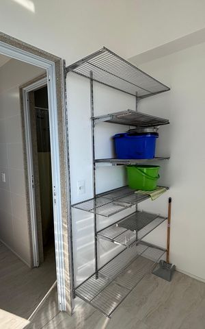 Apartamento para alugar com 194m², 4 quartos e 3 vagas Apartamento para alugar com 194m², 4 quartos e 3 vagasQuarto de Serviço