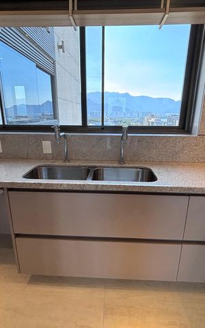 Apartamento para alugar com 194m², 4 quartos e 3 vagas Apartamento para alugar com 194m², 4 quartos e 3 vagasCozinha