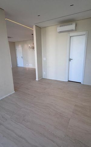 Apartamento para alugar com 194m², 4 quartos e 3 vagas Apartamento para alugar com 194m², 4 quartos e 3 vagasSala de TV