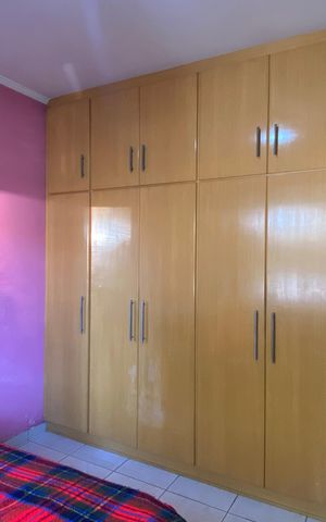 Casa à venda com 250m², 4 quartos e 2 vagas Casa à venda com 250m², 4 quartos e 2 vagasQuarto 2
