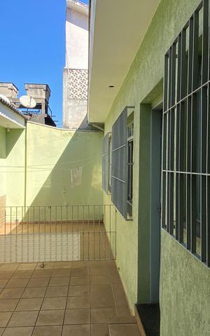 Casa à venda com 250m², 4 quartos e 2 vagas