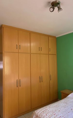 Casa à venda com 250m², 4 quartos e 2 vagas Casa à venda com 250m², 4 quartos e 2 vagasSuíte