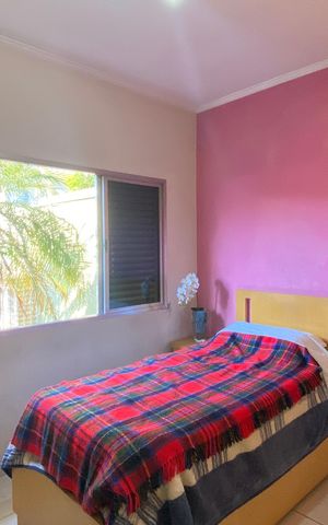 Casa à venda com 250m², 4 quartos e 2 vagas Casa à venda com 250m², 4 quartos e 2 vagasQuarto 2