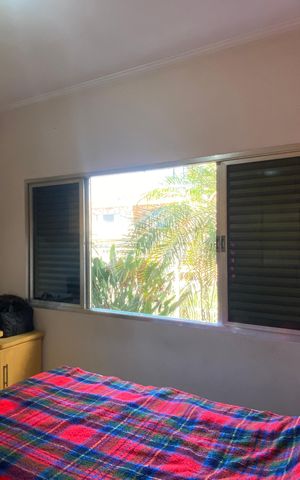 Casa à venda com 250m², 4 quartos e 2 vagas Casa à venda com 250m², 4 quartos e 2 vagasQuarto 2