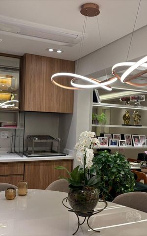 Apartamento à venda com 104m², 2 quartos e 2 vagas Apartamento à venda com 104m², 2 quartos e 2 vagasSala