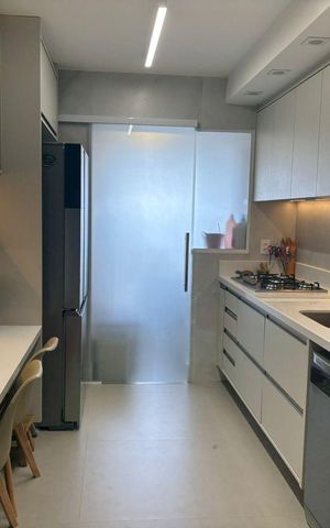 Apartamento à venda com 104m², 2 quartos e 2 vagas Apartamento à venda com 104m², 2 quartos e 2 vagasCozinha