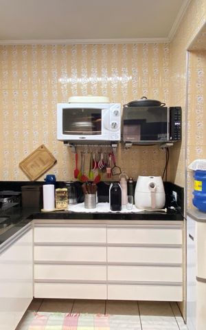 Casa à venda com 250m², 4 quartos e 10 vagas Casa à venda com 250m², 4 quartos e 10 vagasCozinha